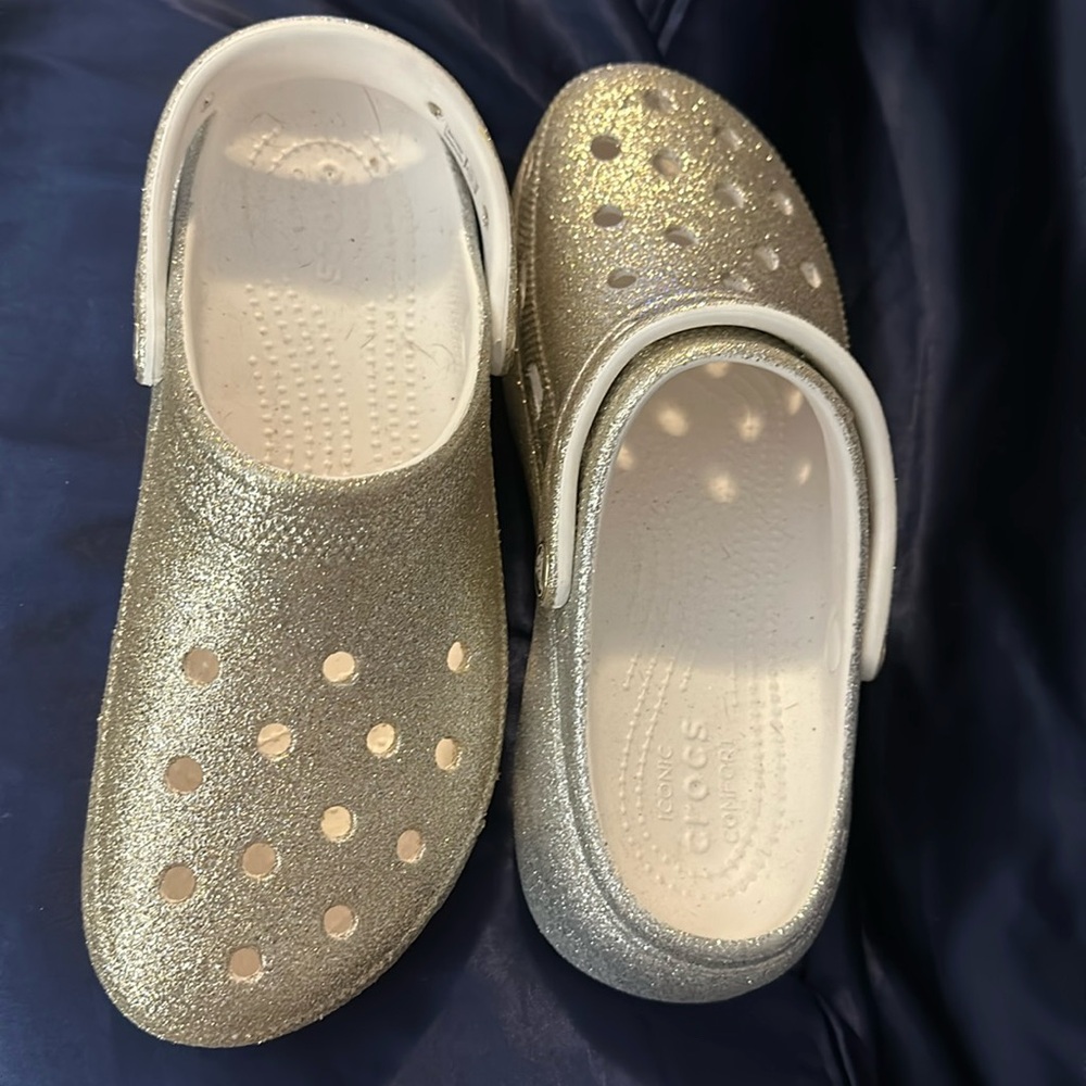 NWOT Gold & Silver Ombré Sparkle Crocs